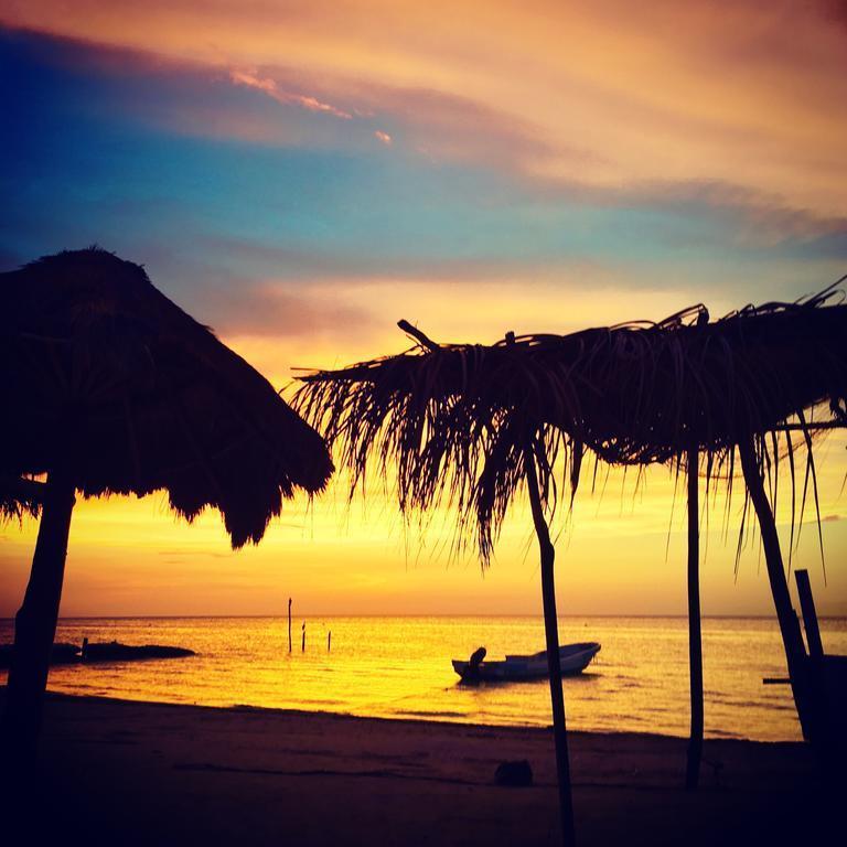 Hostal Holbox Exterior photo